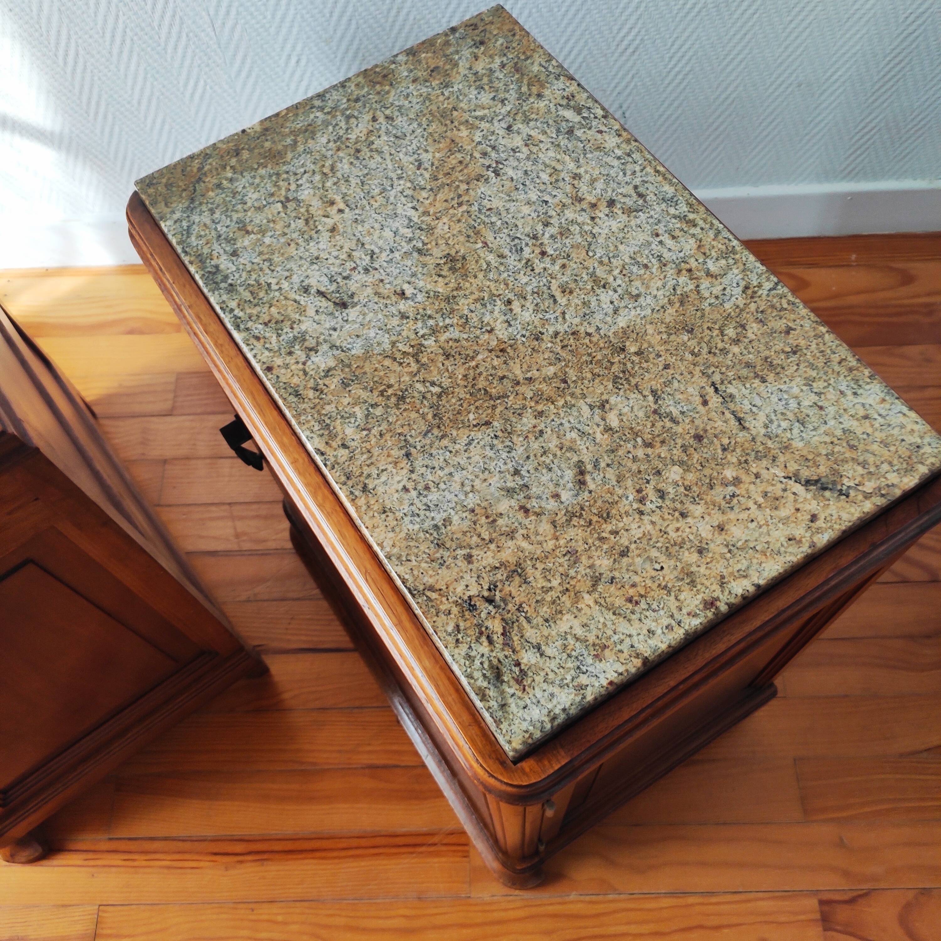 Pair of Art Deco bedside tables in solid blonde walnut – France 1930