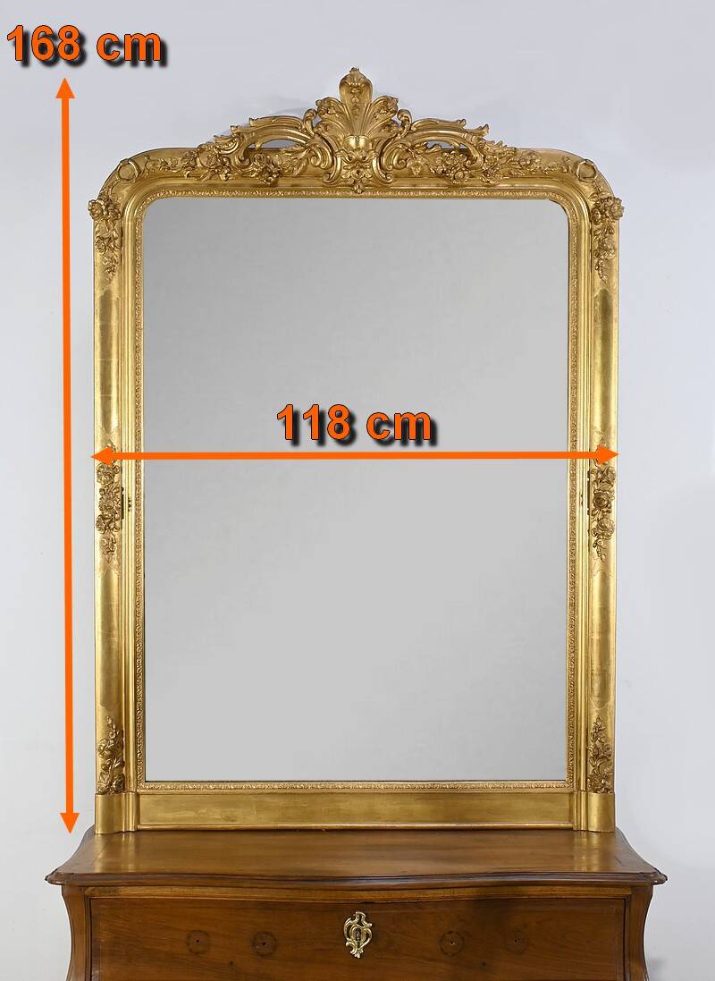 Important gilded wooden mirror, Louis XV style – first part of the 19th century