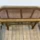Banquette cannée dorée de style Louis XV
