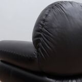 Pair of Mobil Girgi Sapporo armchairs black leather Italy 1970s