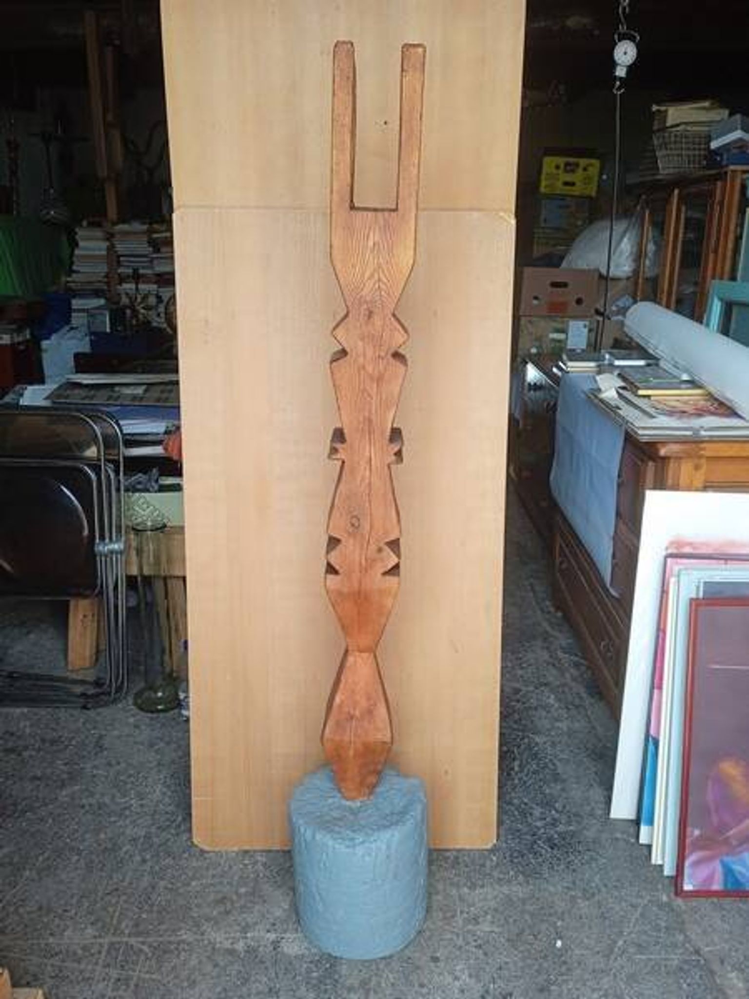 Brutalist ethnic sculpture / Totem, solid wood on base