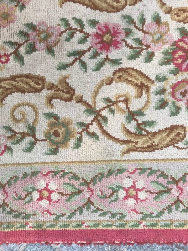 Carpet old French Aubusson knotted 175 X 256 CM