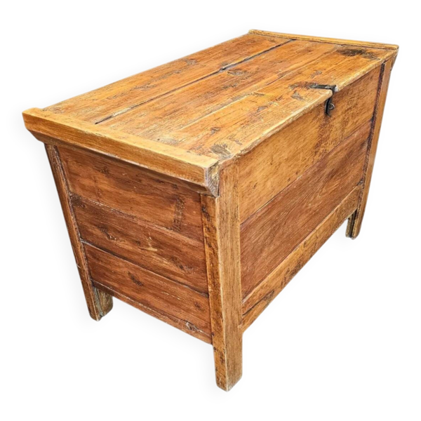 Ancien coffre à couvertures / coffre de rangement / bois de pin
