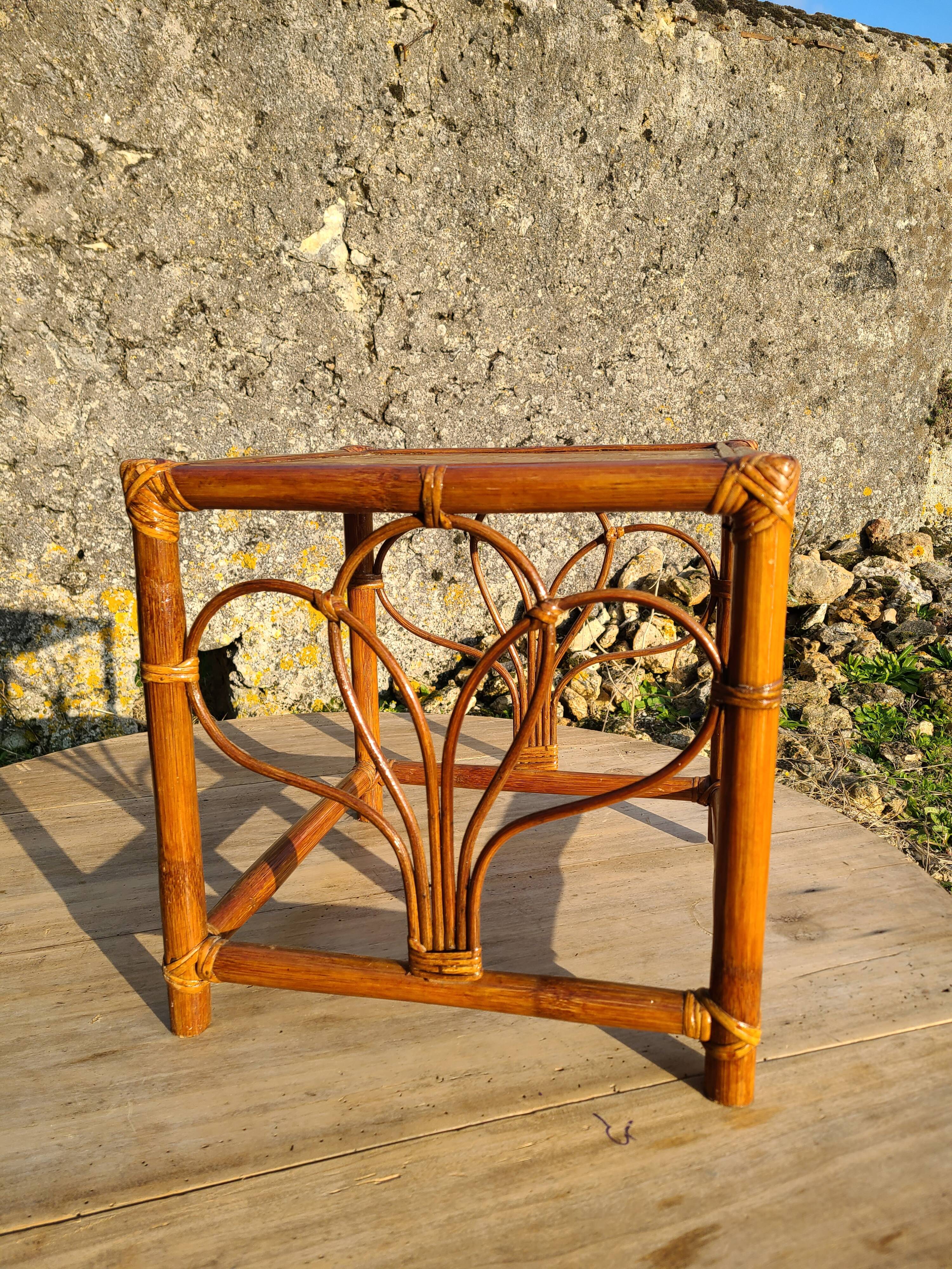 Vintage rattan sofa end