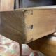 Paire de tables de chevets de style Louis XV
