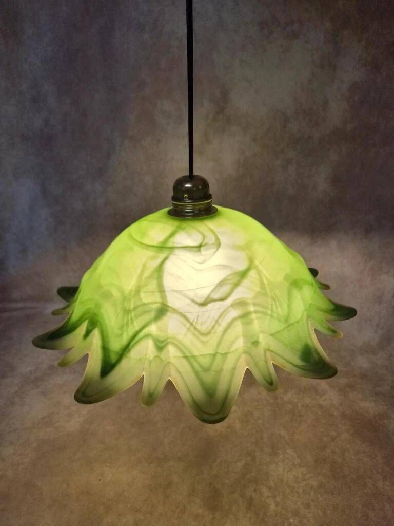 Large vintage marbled green glass lampshade – star-shaped flower design – 35 cm
