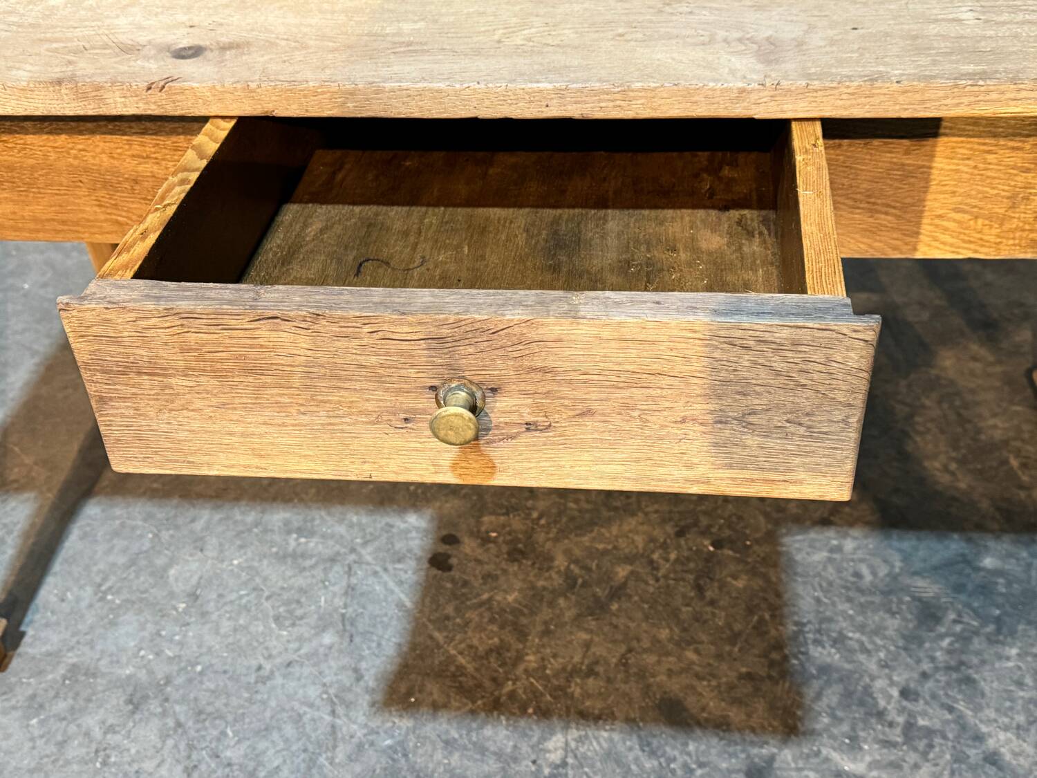 Kitchen table