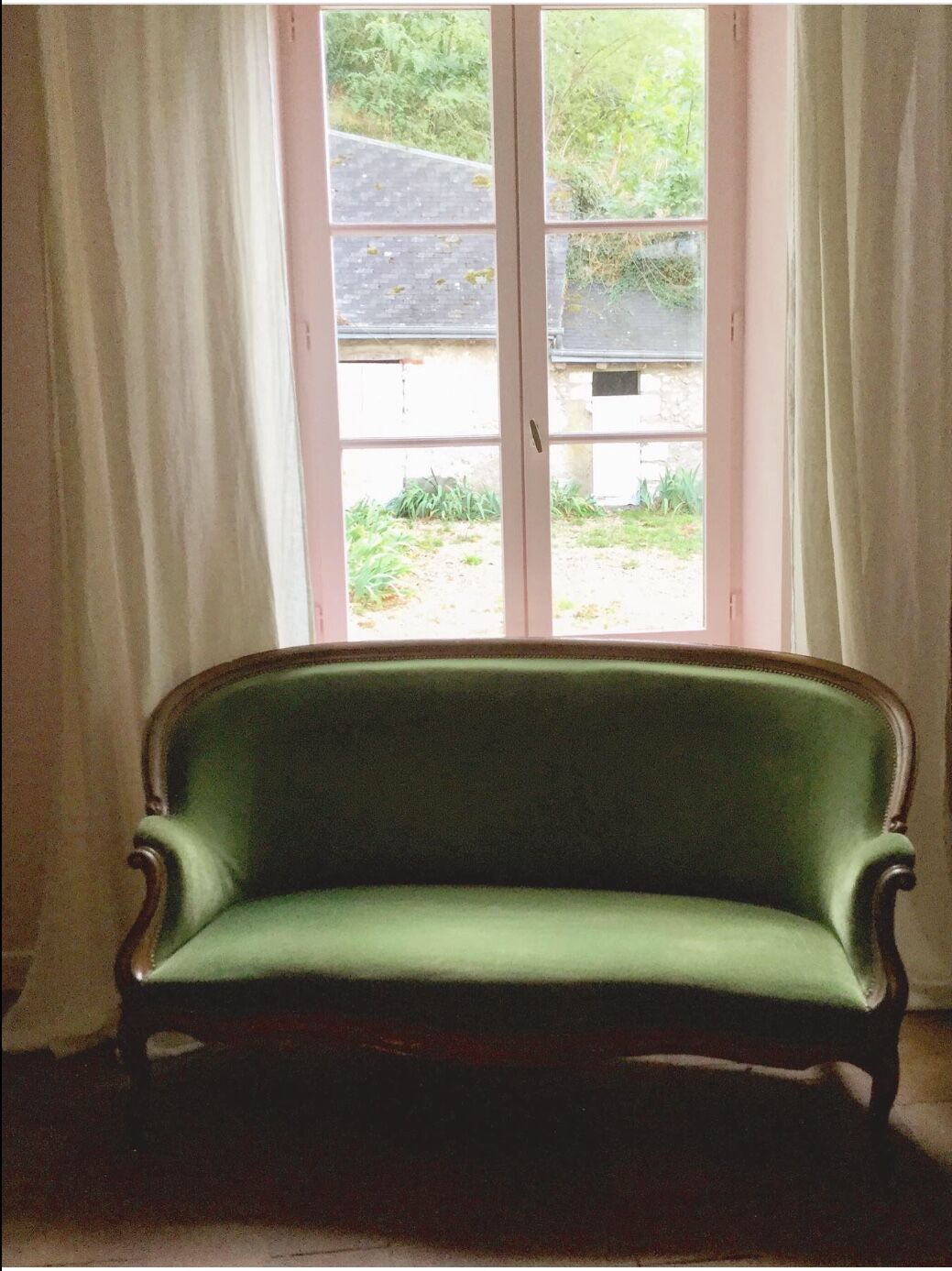Louis XVI style bench in green velvet