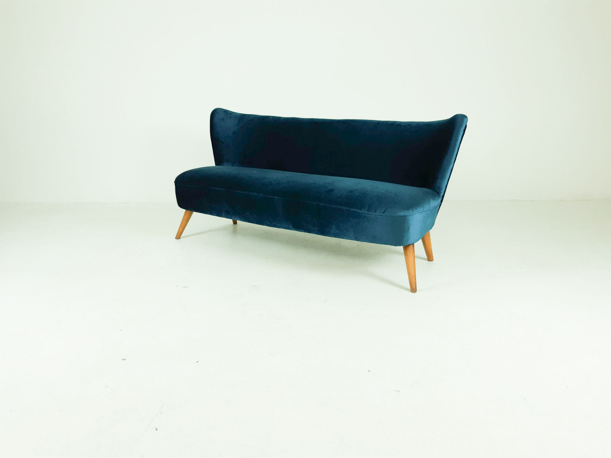 Mid-century velvet "cocktail" sofa, 1960