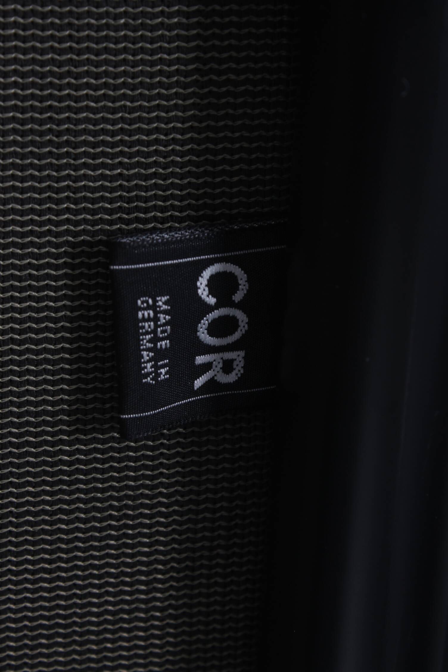 Set aus postmodernem Zyklus-Sessel und Fußhocker von Peter Maly für COR