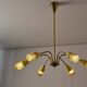 Lustre moderne du milieu du siècle en laiton et jaune