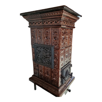 Decorative tiled stove