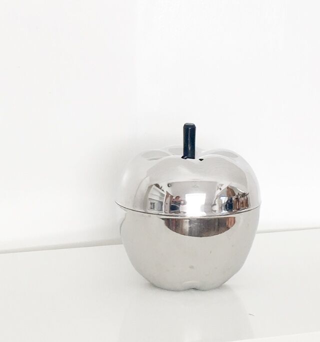 Silver apple ice bucket