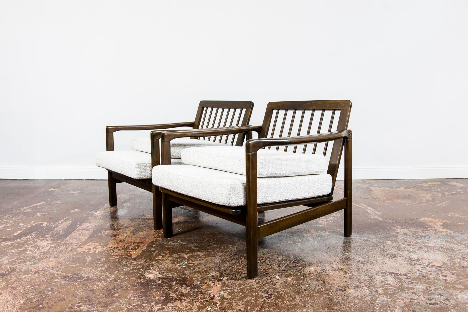Pair of Restored White Grey B-7522 armchairs by Zenon Bączyk, 1960’s