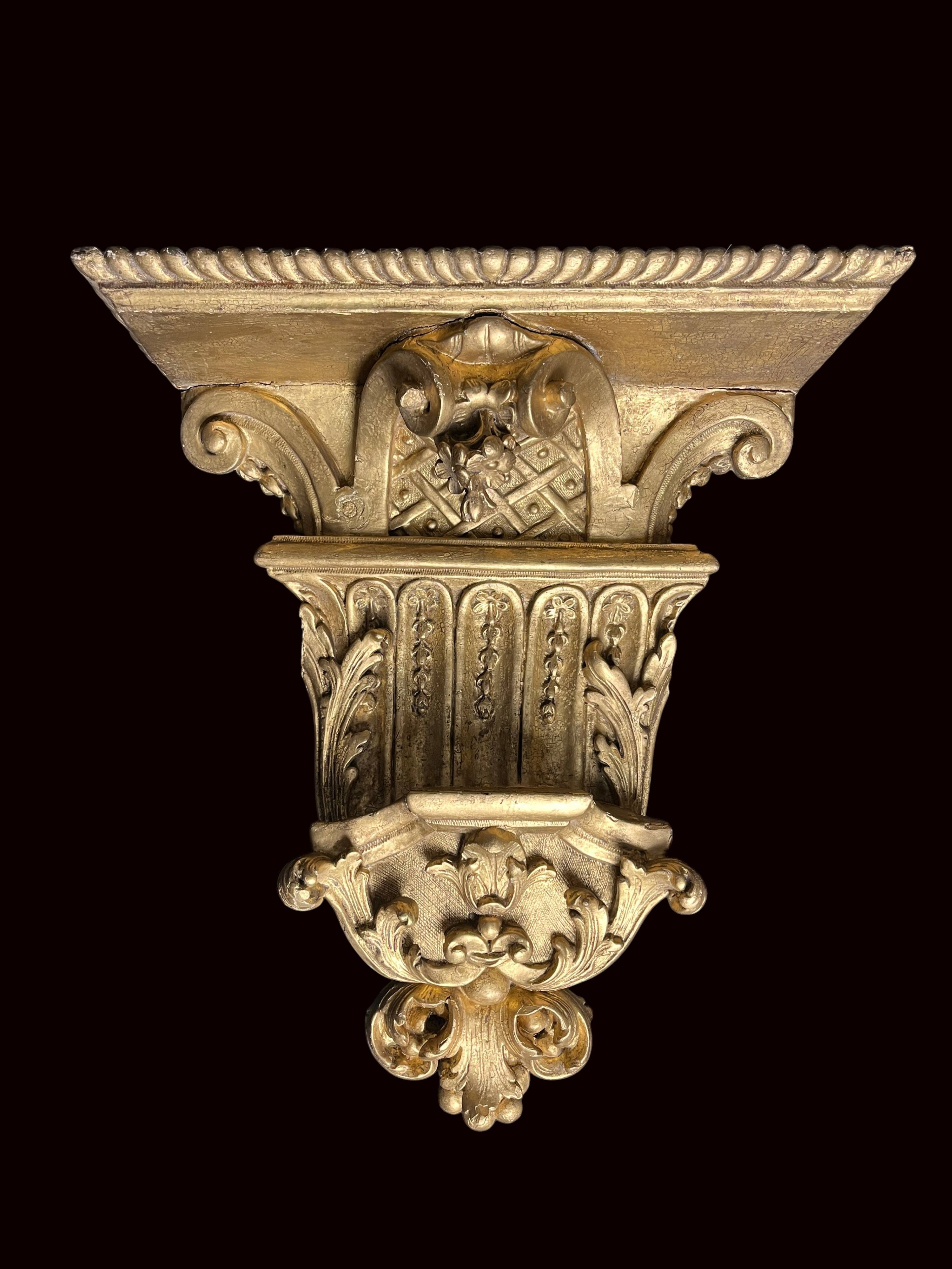 Church wall console shelf in carved gilded wood, 19th century.