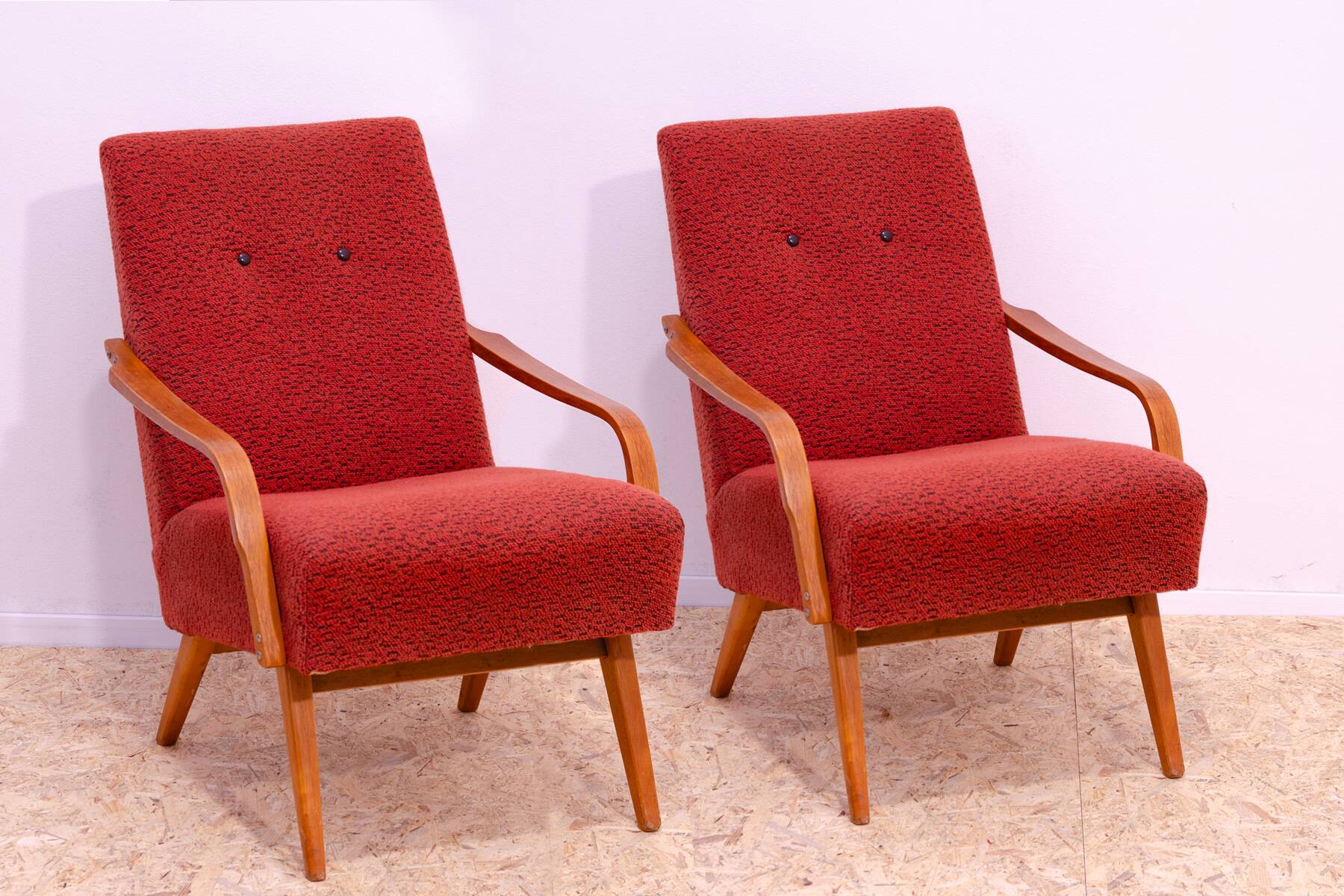 Paire de fauteuils vintage de Jaroslav Šmídek pour Cesky nabytek, 1960