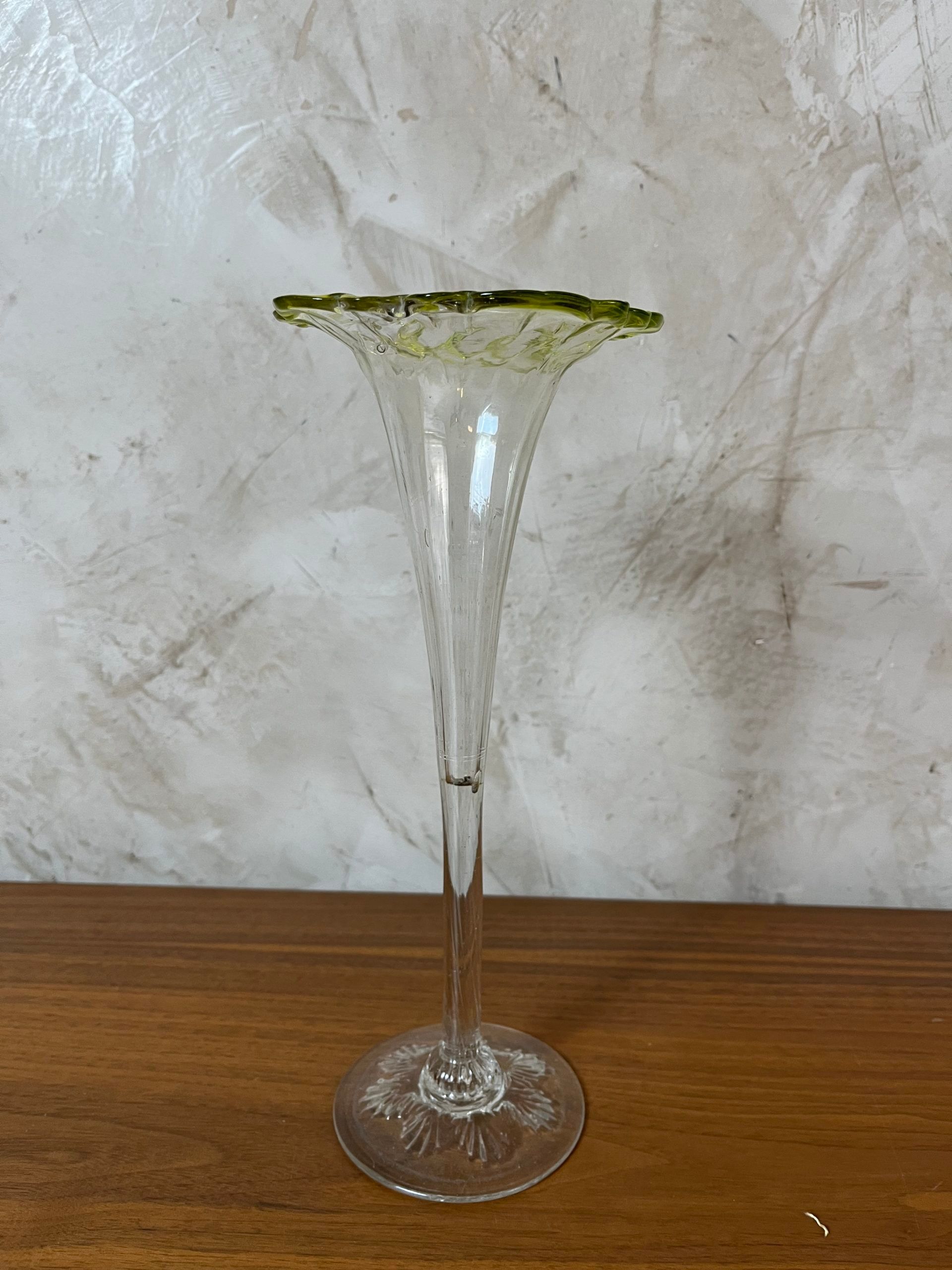 Clear glass vase