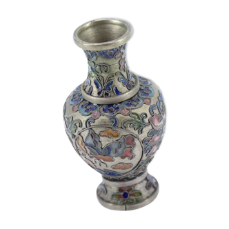 Chinese email vase