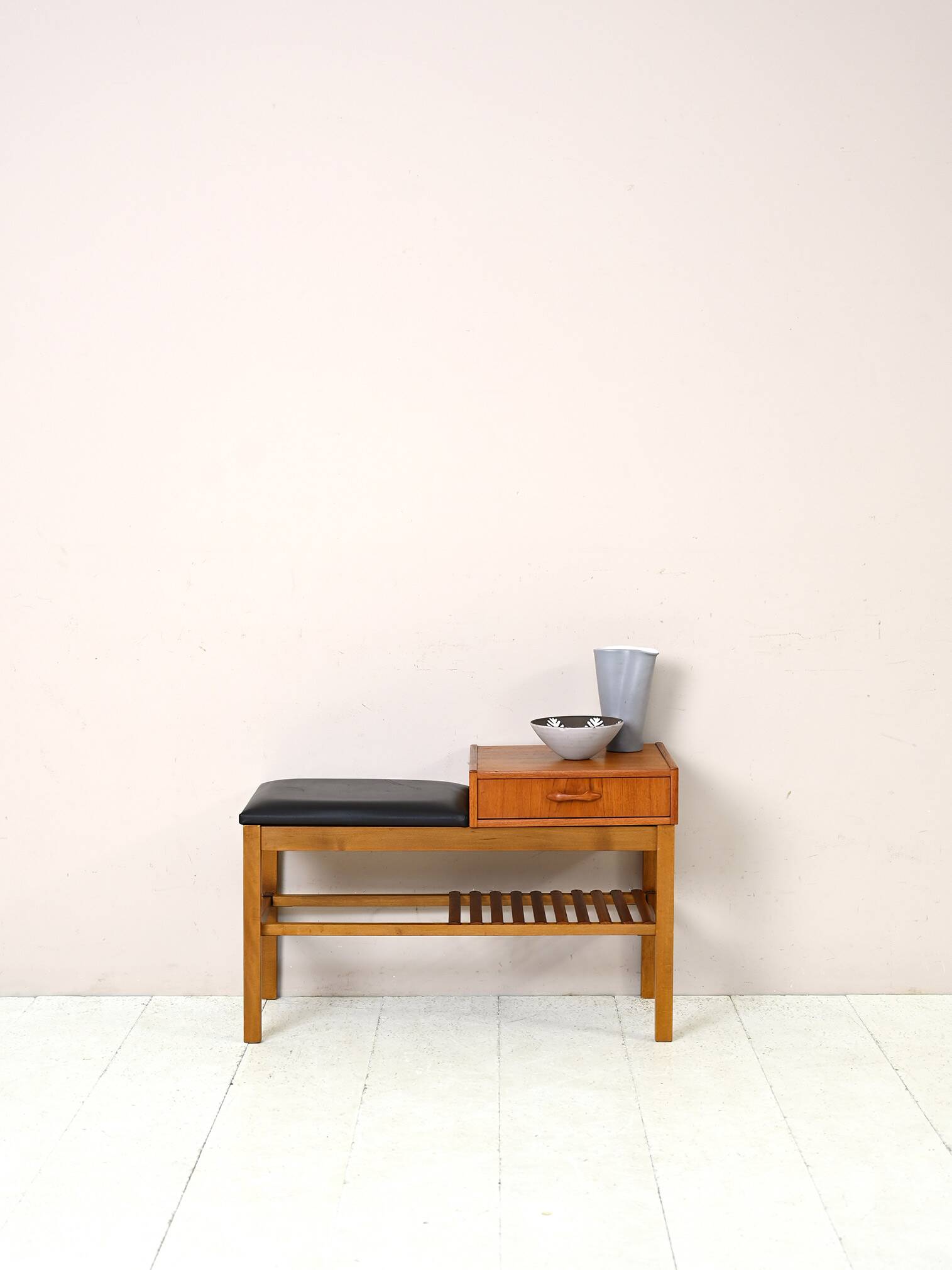 Vintage 'Gossip chair' bench