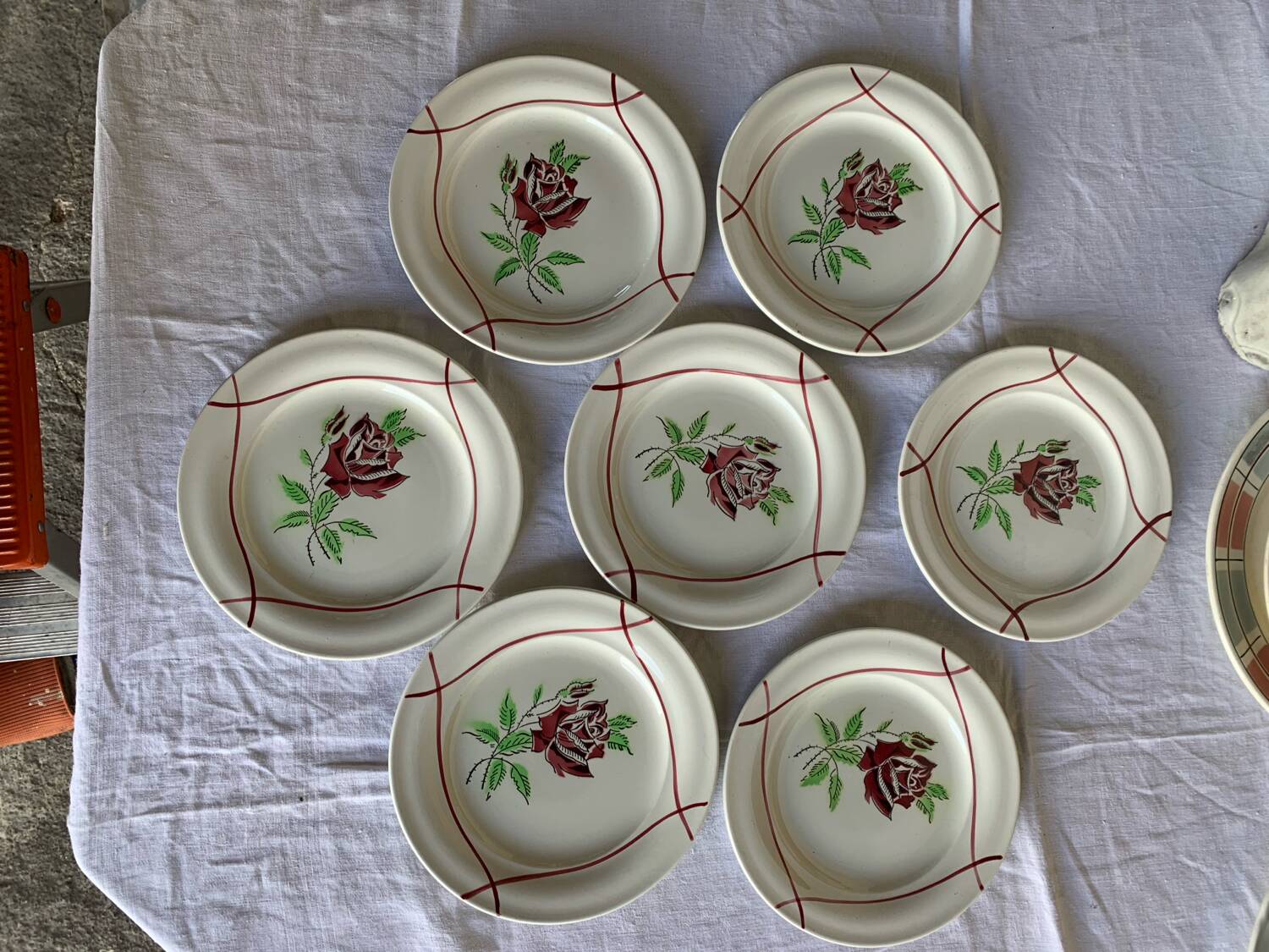 8 flat plates for starter-dessert - Saint-Amand - Model Dominique