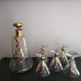 Carafe and its glasses