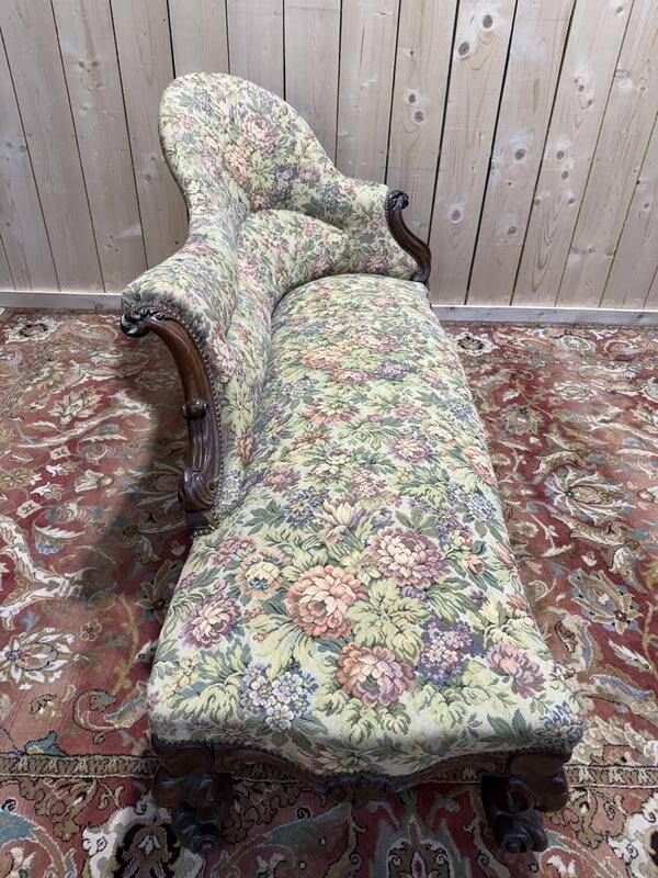 Méridienne époque Napoléon III en noyer sculpté