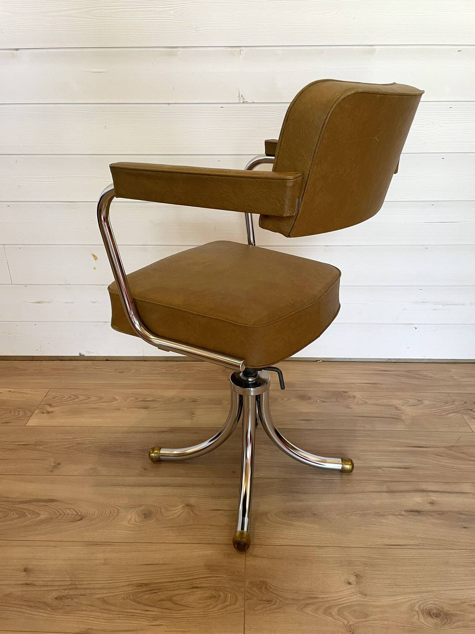 Fauteuil de Bureau Pivotant Vintage 1970 – Style Space Age Chrome & Camel
