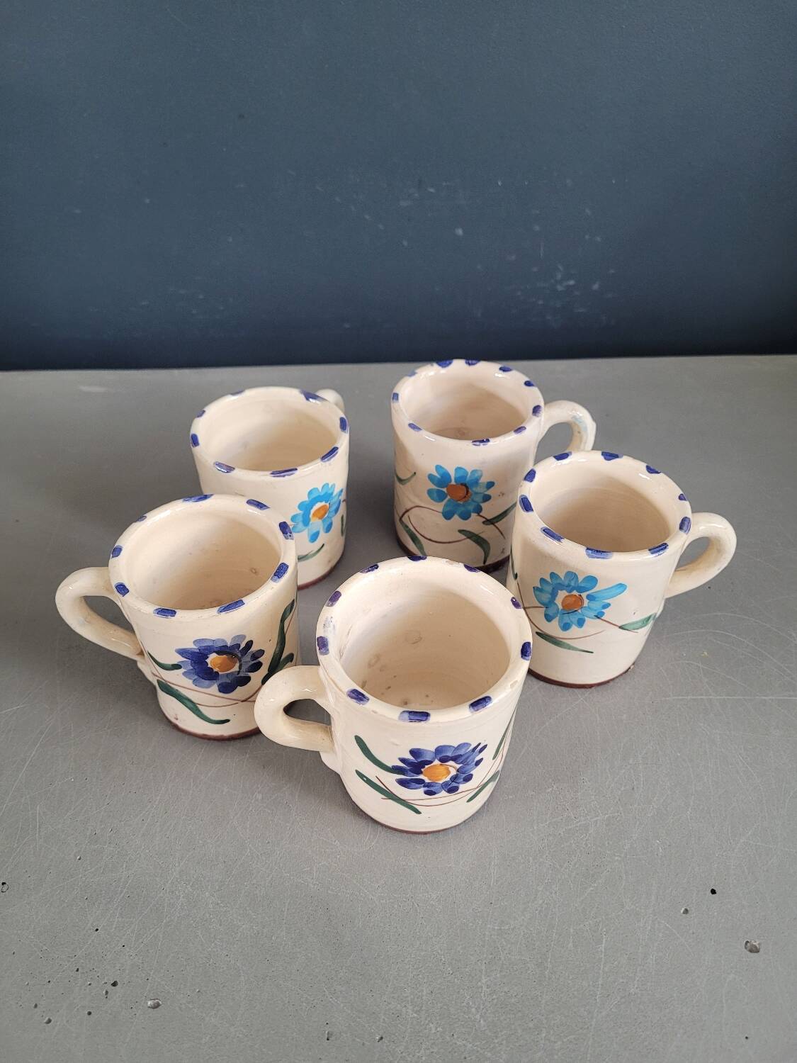 Set of 5 glazed ceramic coffee mugs