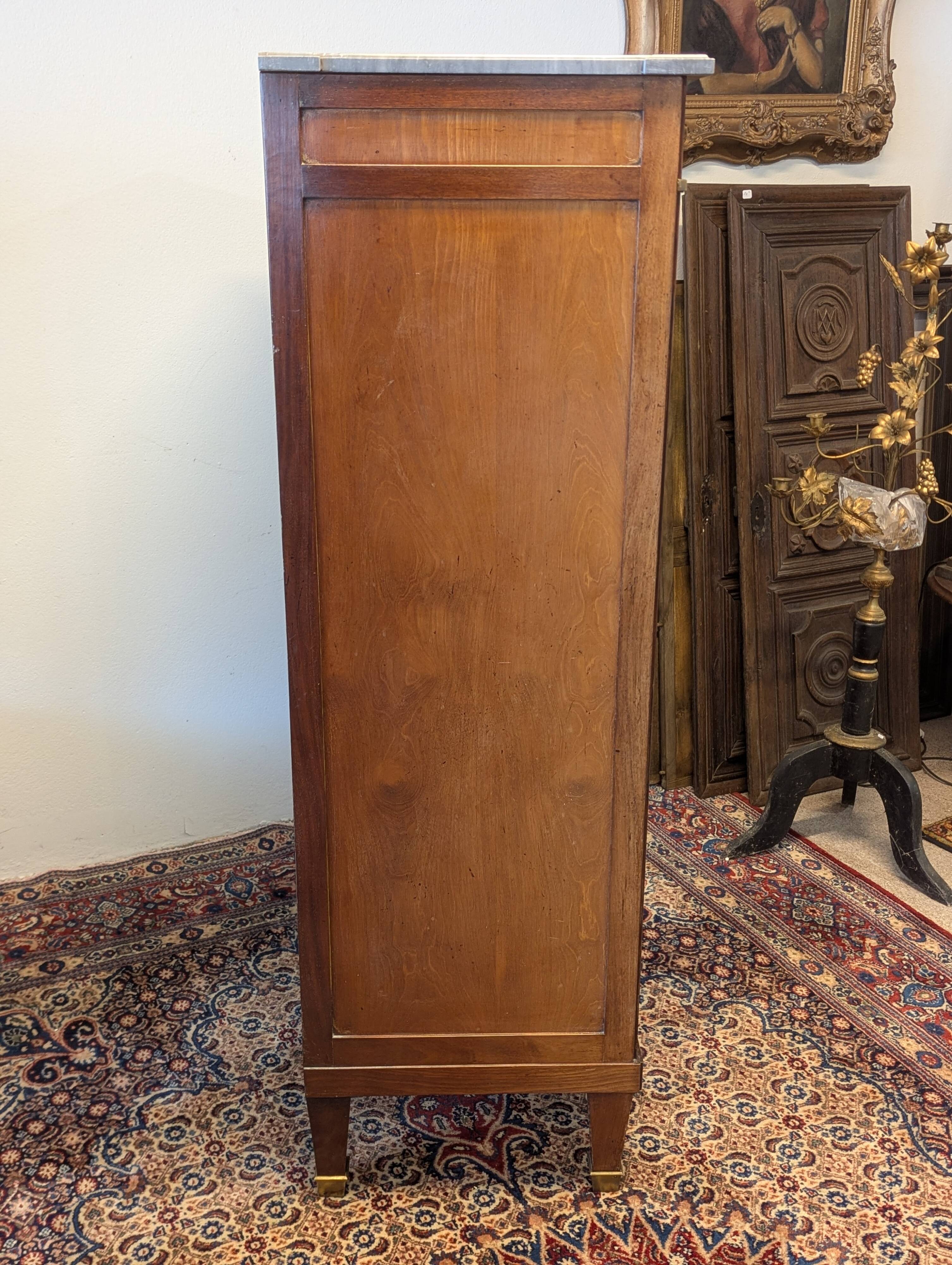High buffet in the style of a cabinet maker