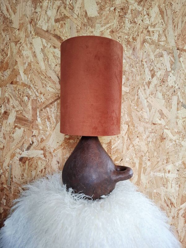 Lampe en terre cuite ancienne