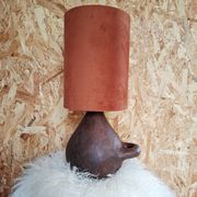 Lampe en terre cuite ancienne