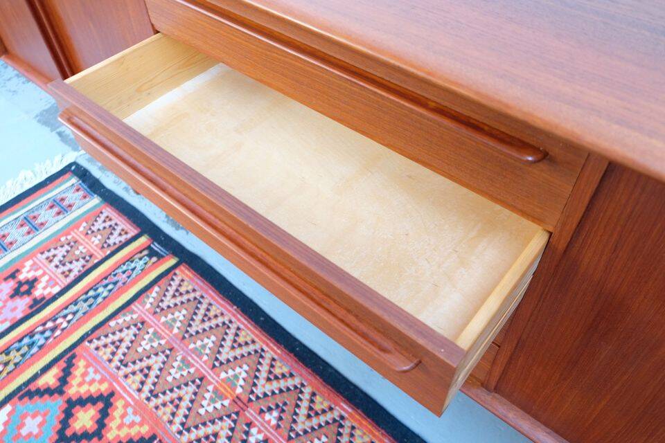Teak sideboard in 60s/70s style, retro Danish vintage.