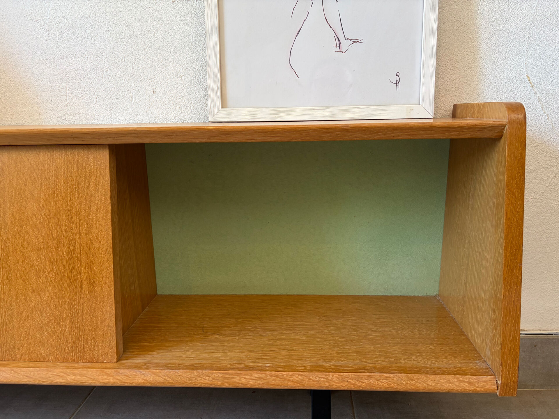 Vintage low enfilade from the 1960s (shallow)
