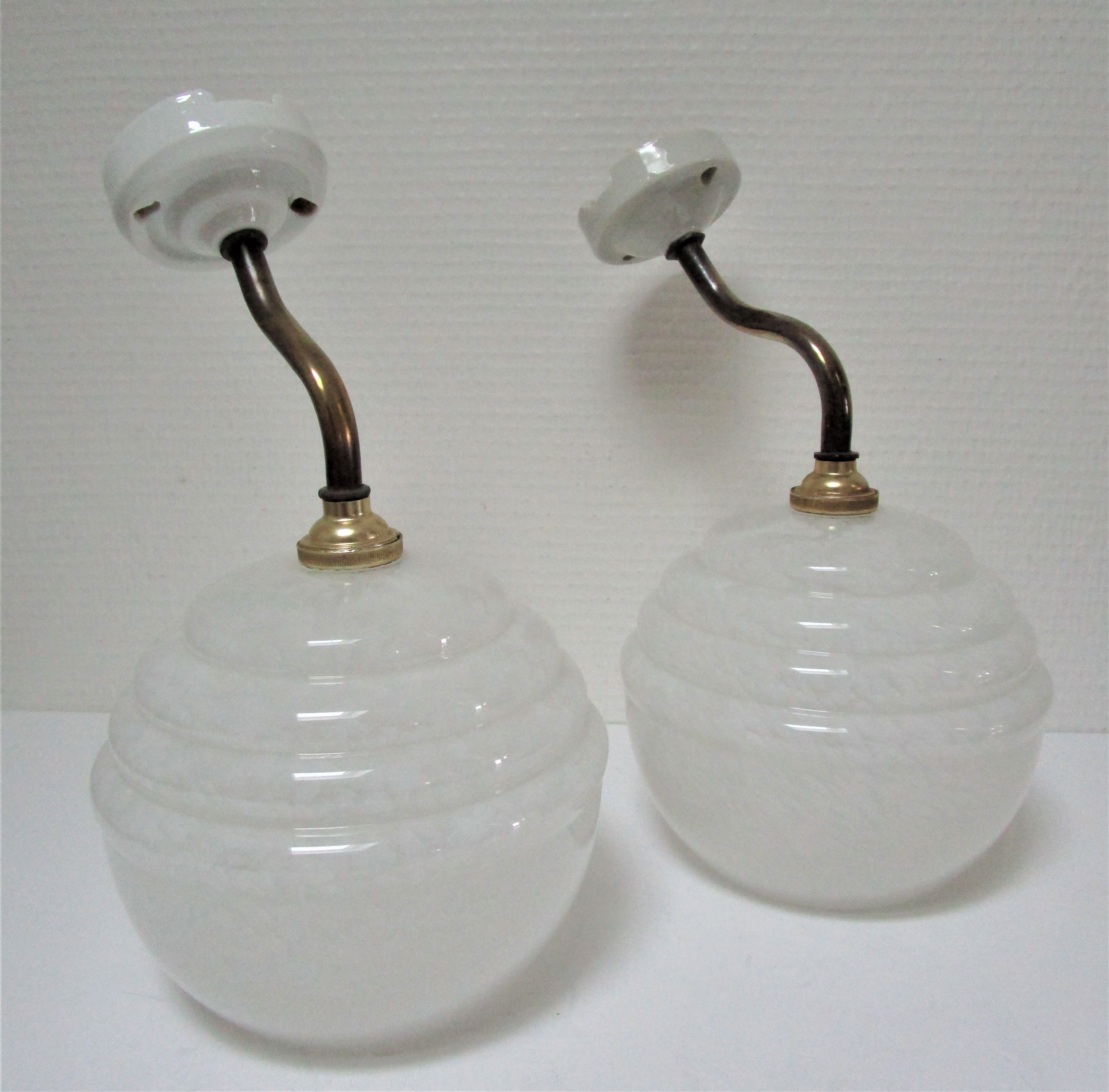 Pair of porcelain sconces brass glass of clchy white art deco