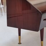 Buffet bas du milieu du siècle