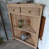 Corner cabinet