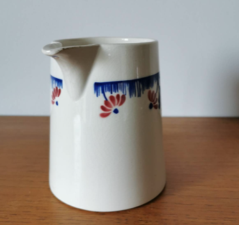 Badonviller milk pot