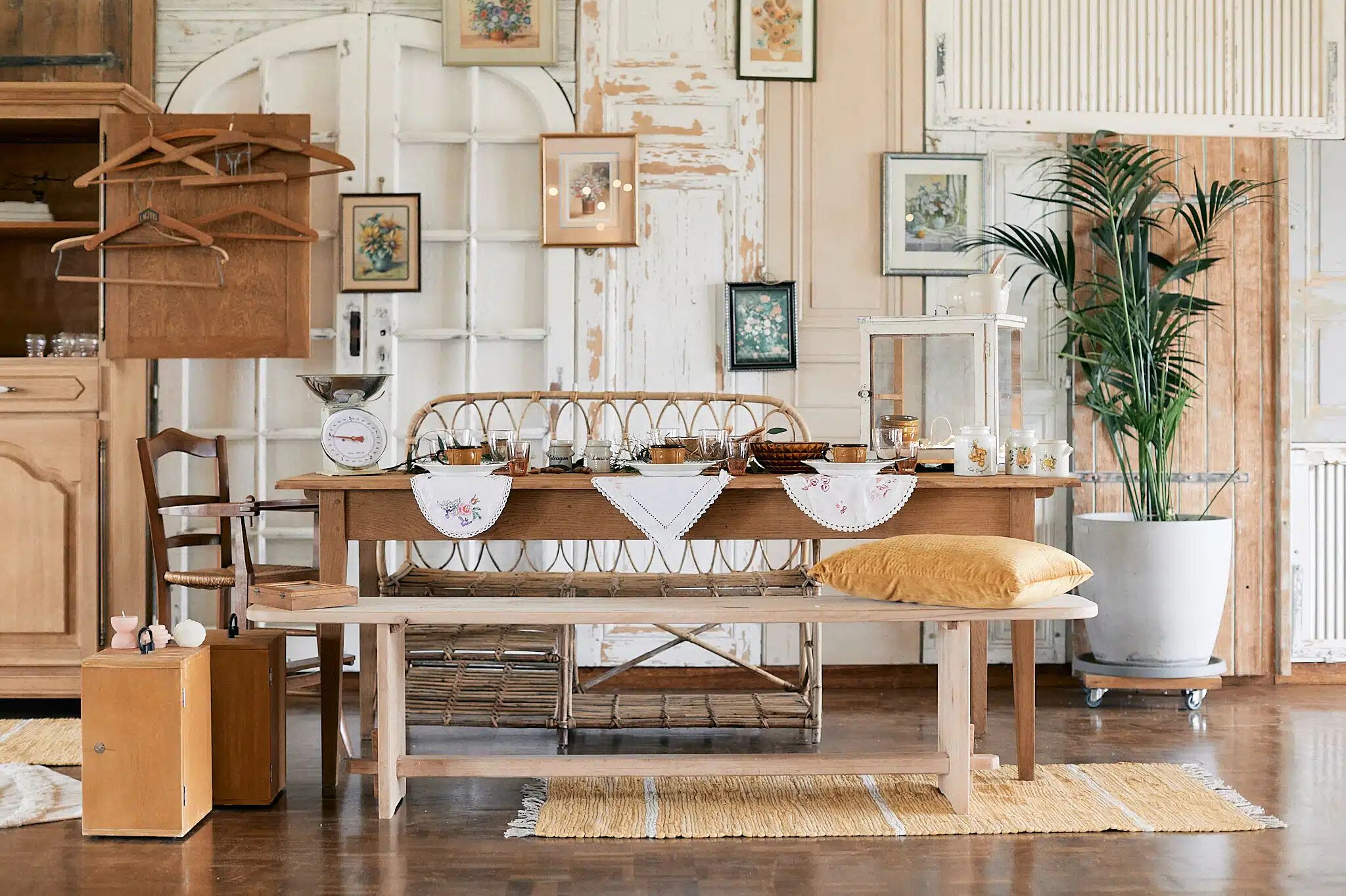 Wooden table "Rose"