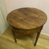 Louis XVI style pedestal table in walnut and walnut veneer