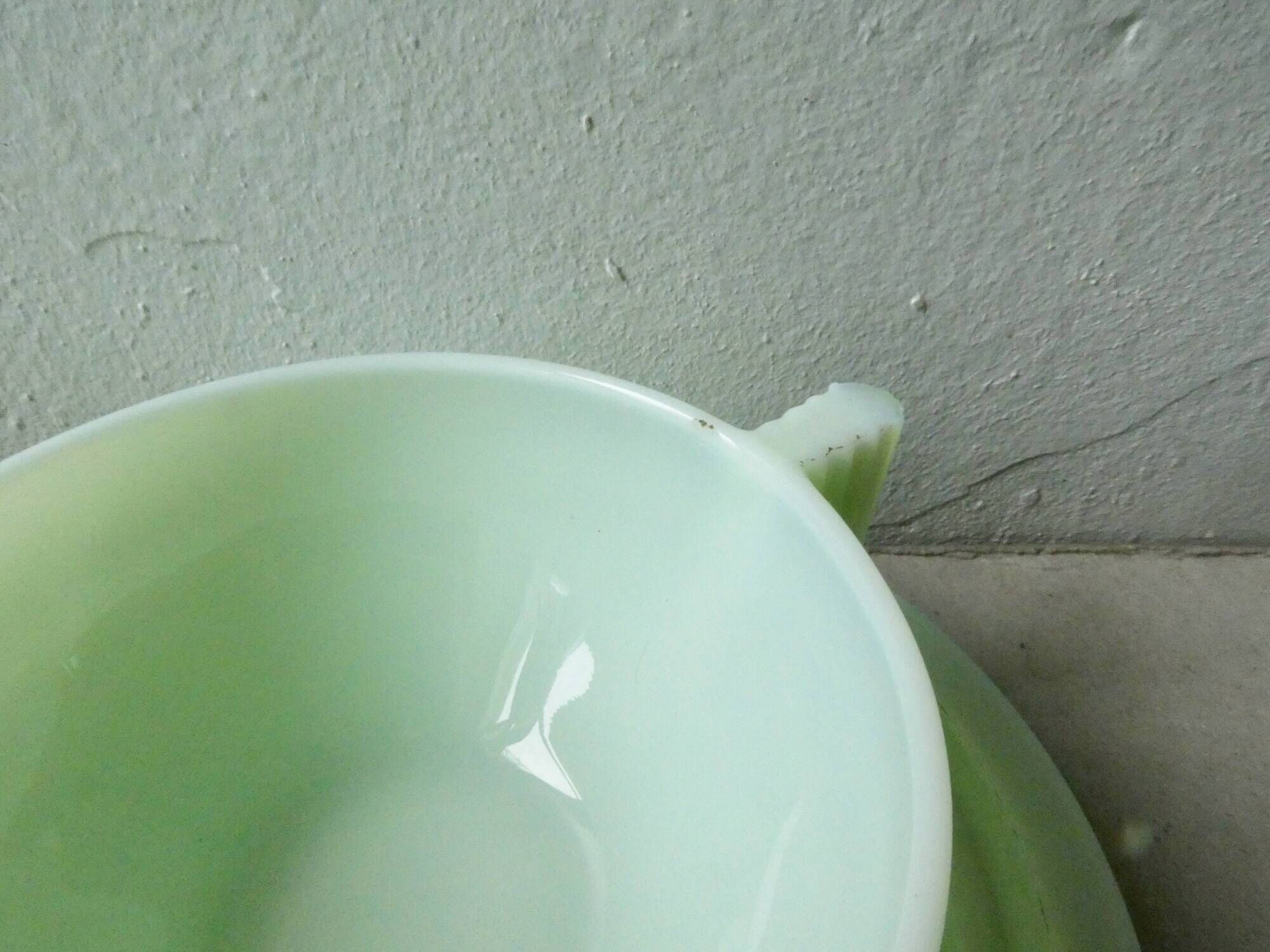 Lot of 6 cups and under Cups Art Deco in mint green opaline