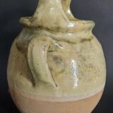 Cruche chevrette terre cuite vernissée à couverte jaune début XXème