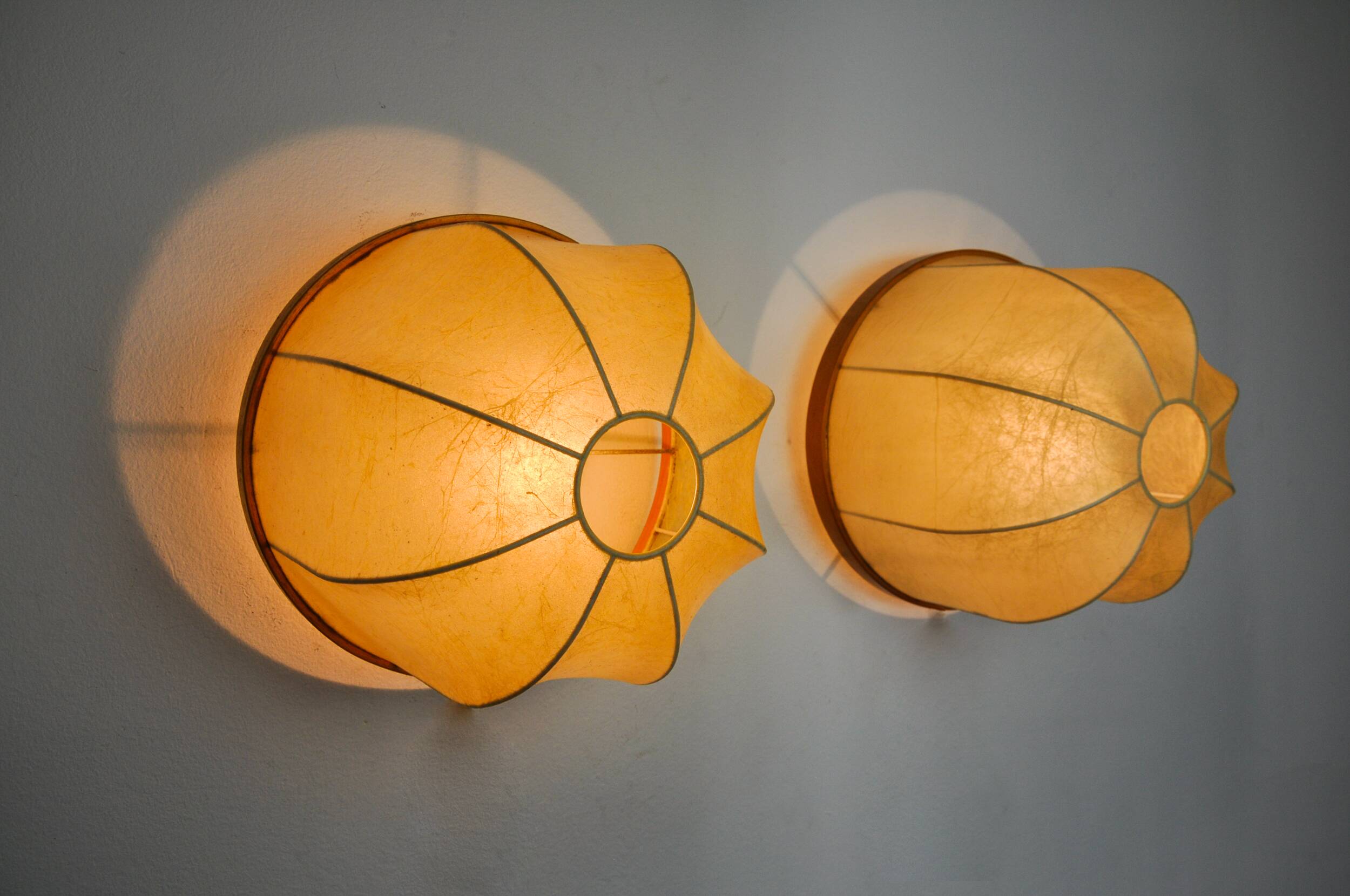PAIR OF XL "COCOON" WALL LIGHTS, RESIN AND PINE, ITALY, 1970