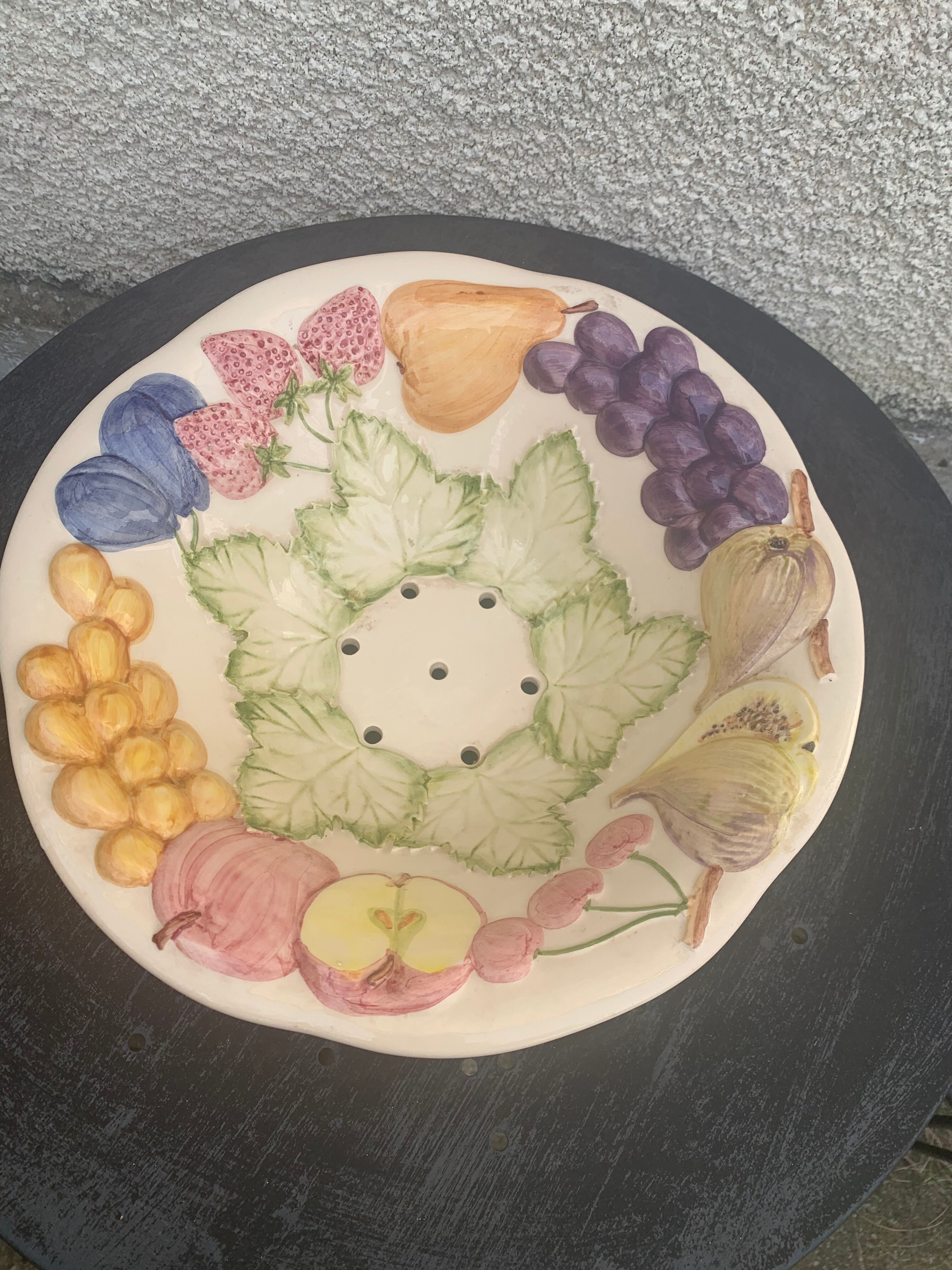 Fruit drainer salad bowl in glazed ceramic slip stamped vintage FG