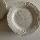 Set of 12 English earthenware plates Burleigh Davenport relief Vine leaf and strawberries