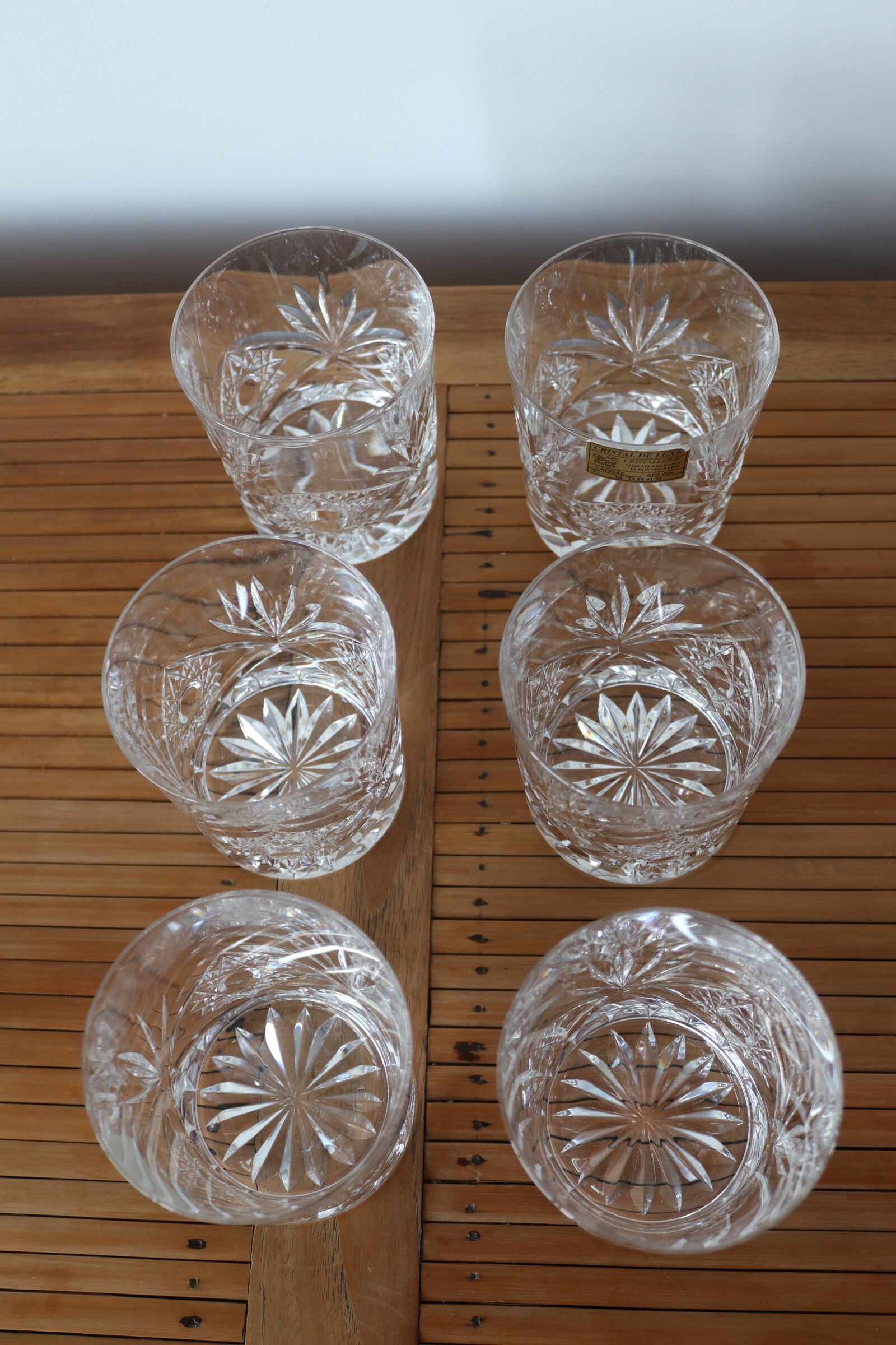 Set of 6 glasses in cut crystal of Aix les bains
