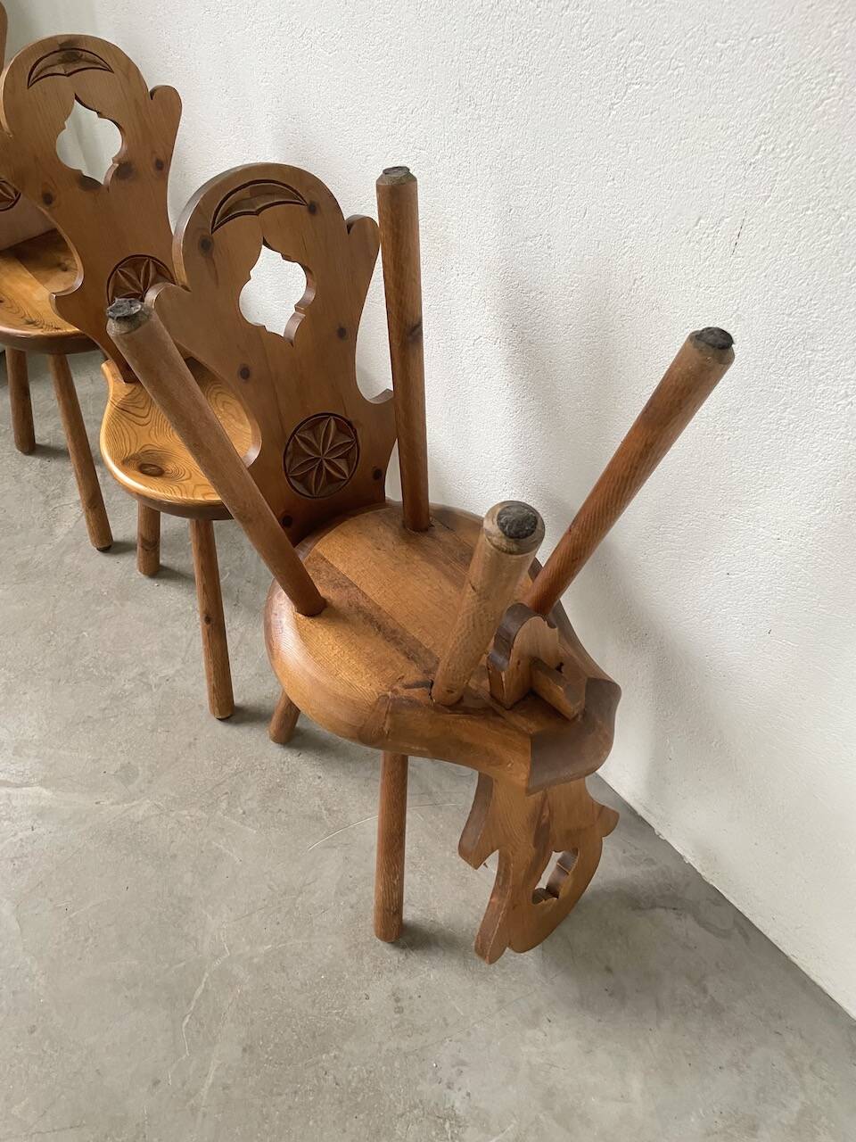 Set of 4 Savoyard pine chairs from the 60s