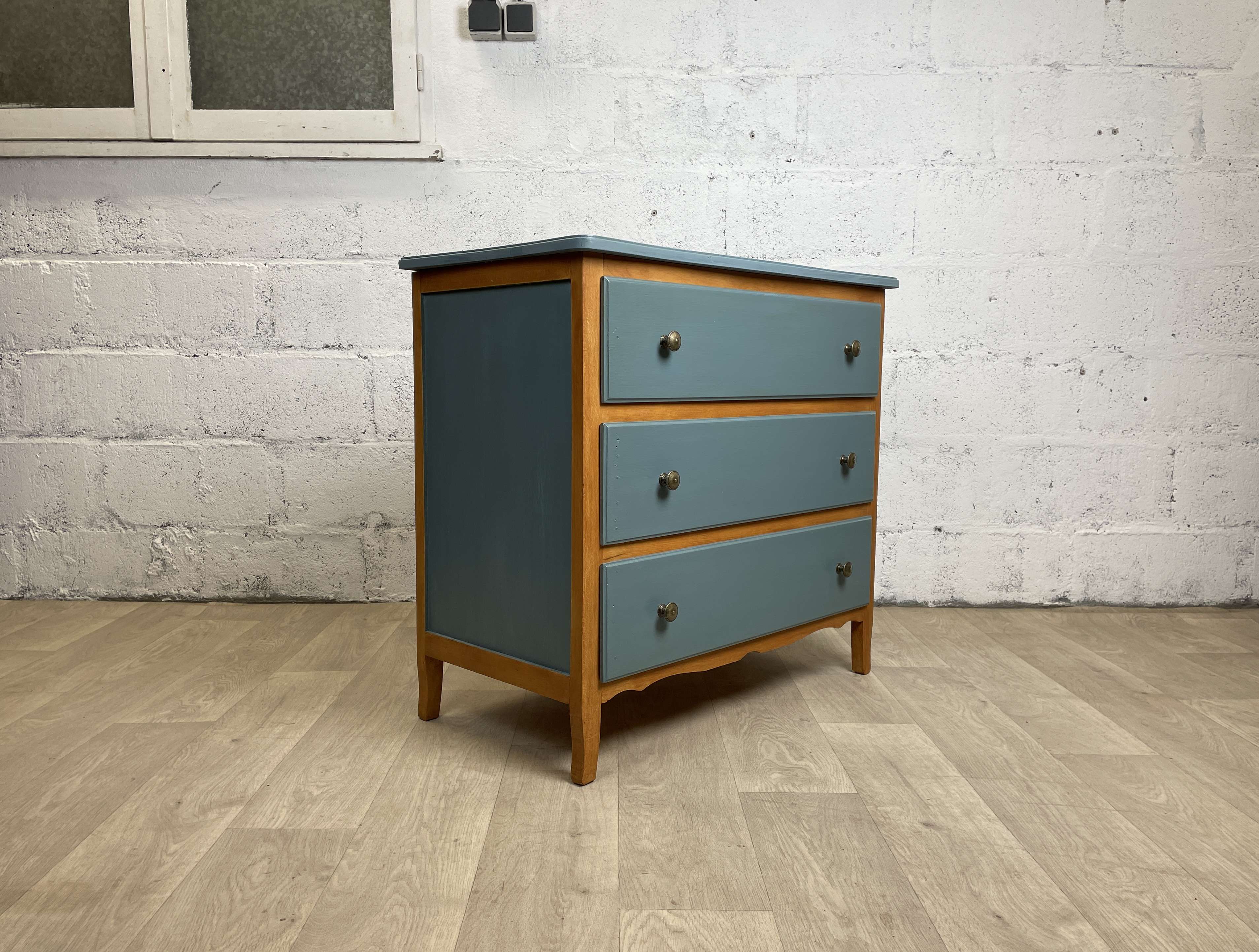 Vintage chest of drawers 3 drawers in restored wood with Liberon paint