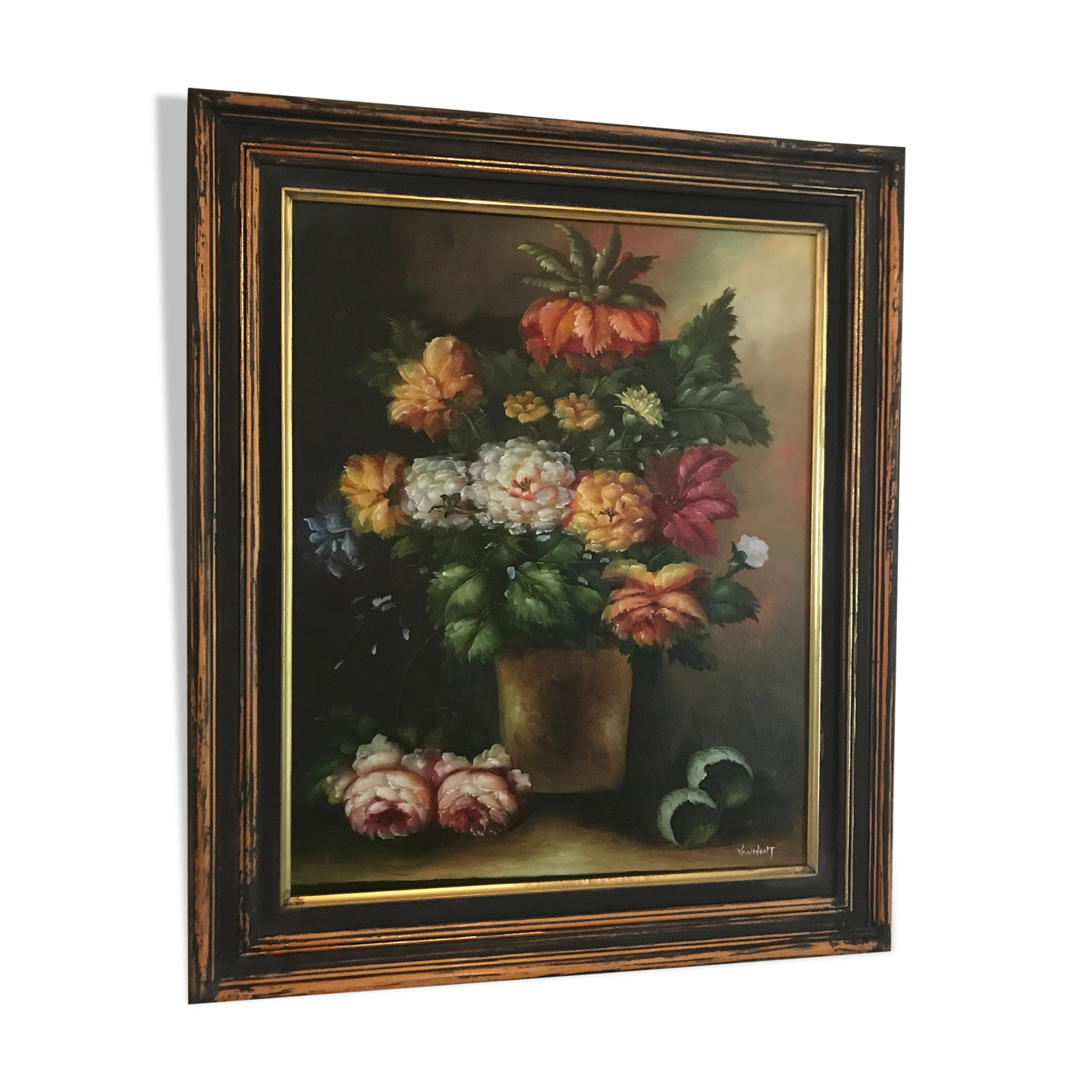 Table bouquet of flowers