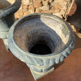 Pair of cast iron Médicis vases