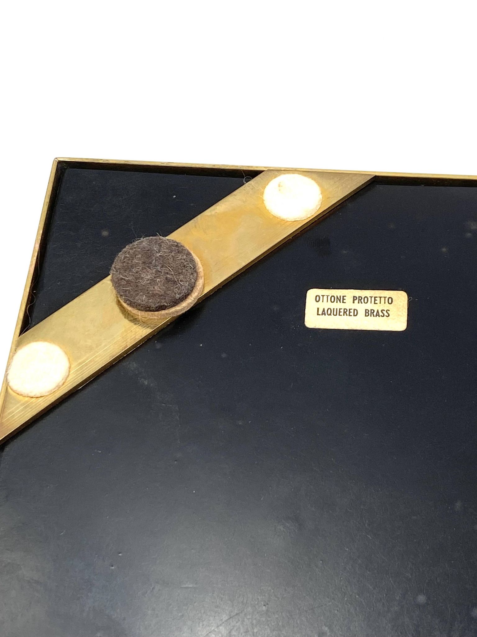Hollywood regency brass and leaves resin tray, Montagnani Firenze Italy 1970s